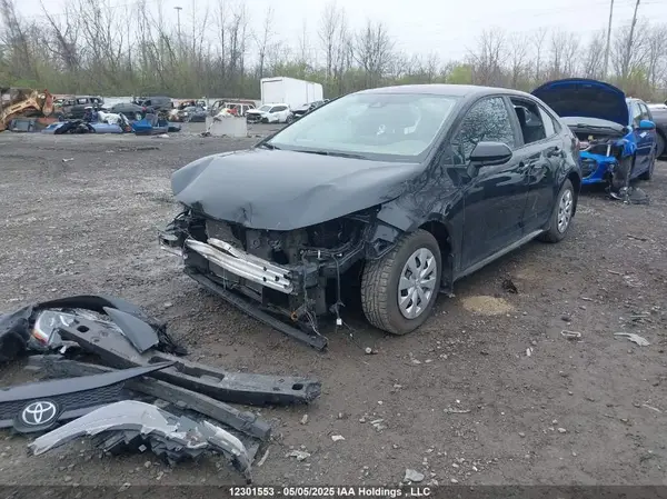 5YFBPMBE4NP386276 2022 TOYOTA COROLLA - Image 2