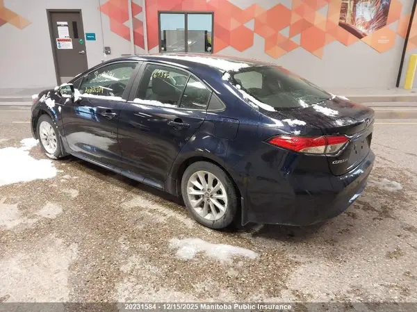5YFBPMBE5MP150914 2021 TOYOTA COROLLA - Image 2