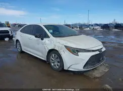 5YFBPMBE5MP218094 2021 TOYOTA COROLLA