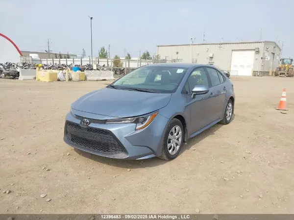 5YFBPMBE5MP220881 2021 TOYOTA COROLLA - Image 2