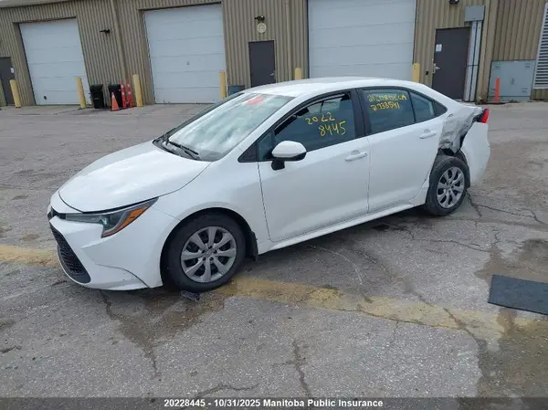 5YFBPMBE5MP238541 2021 TOYOTA COROLLA - Image 2