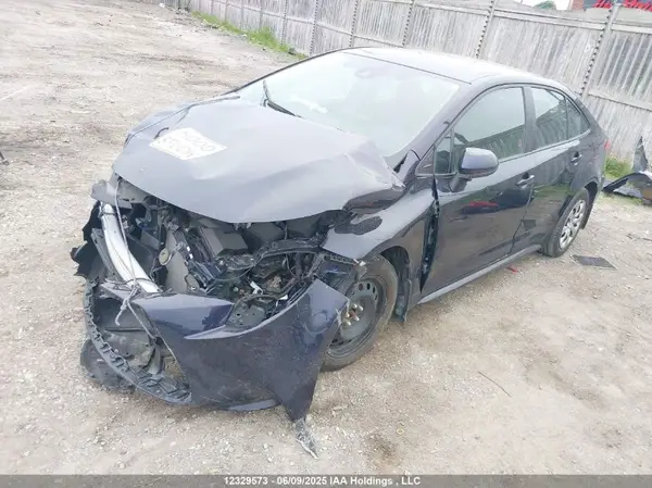 5YFBPMBE5NP283819 2022 TOYOTA COROLLA - Image 2