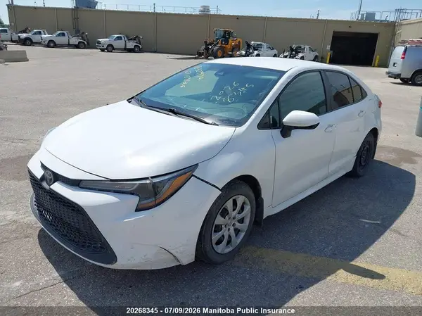 5YFBPMBE5NP309979 2022 TOYOTA COROLLA - Image 2