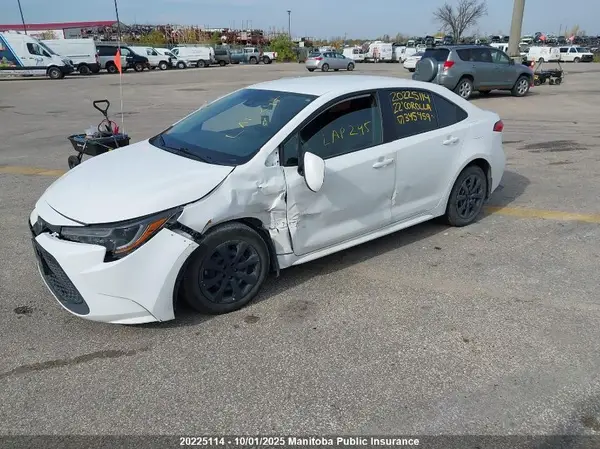 5YFBPMBE5NP345459 2022 TOYOTA COROLLA - Image 2
