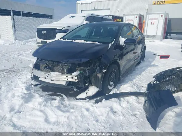 5YFBPMBE5NP347051 2022 TOYOTA COROLLA - Image 2