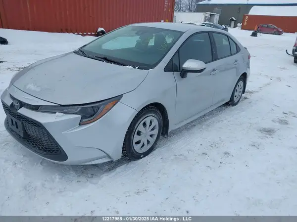 5YFBPMBE6MP201854 2021 TOYOTA COROLLA - Image 2