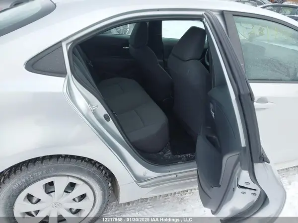 5YFBPMBE6MP201854 2021 TOYOTA COROLLA - Image 8