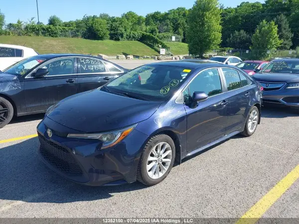 5YFBPMBE6NP284641 2022 TOYOTA COROLLA - Image 2
