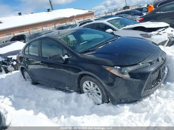 5YFBPMBE6NP293470 2022 TOYOTA COROLLA - Image 1
