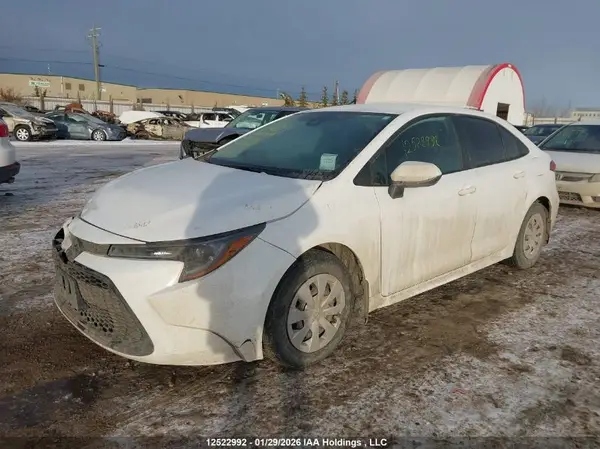 5YFBPMBE6NP387476 2022 TOYOTA COROLLA - Image 2