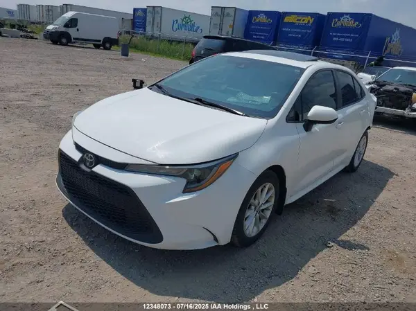 5YFBPMBE7MP207212 2021 TOYOTA COROLLA - Image 2