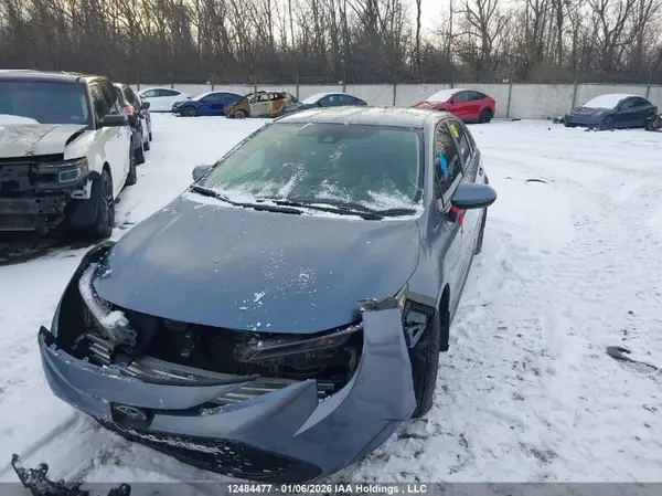 5YFBPMBE7MP256300 2021 TOYOTA COROLLA - Image 2