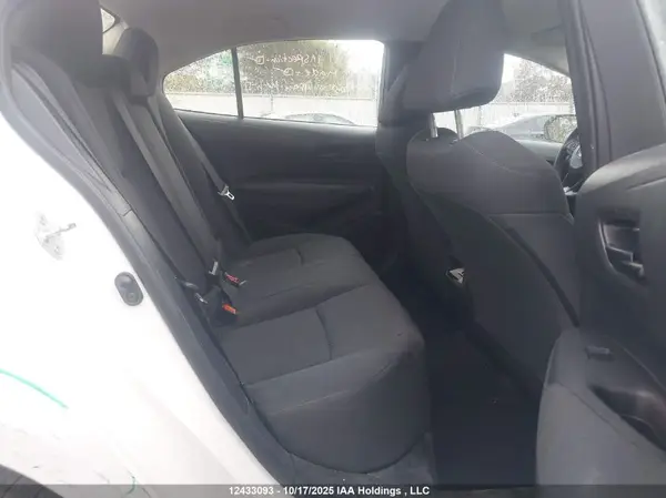 5YFBPMBE7NP303147 2022 TOYOTA COROLLA - Image 8