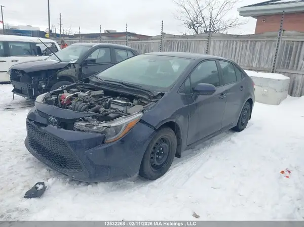 5YFBPMBE7NP314018 2022 TOYOTA COROLLA - Image 2