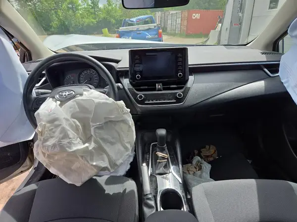 5YFBPMBE7NP328212 2022 TOYOTA COROLLA - Image 8