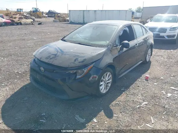 5YFBPMBE7NP329585 2022 TOYOTA COROLLA - Image 2