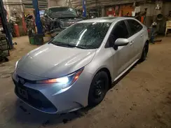5YFBPMBE7NP334673 2022 TOYOTA COROLLA