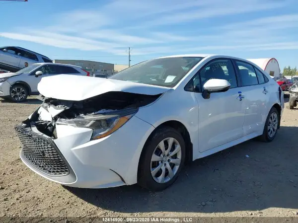 5YFBPMBE7NP343888 2022 TOYOTA COROLLA - Image 2