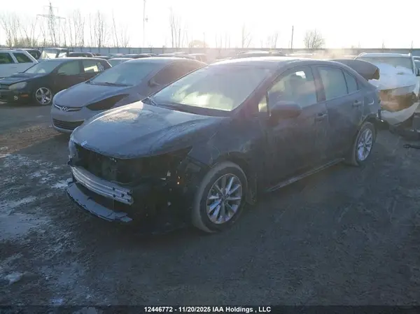 5YFBPMBE7NP345334 2022 TOYOTA COROLLA - Image 2