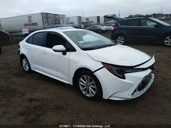 5YFBPMBE8MP152723 2021 TOYOTA COROLLA - Image 1