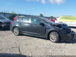 5YFBPMBE8MP194275 2021 TOYOTA COROLLA