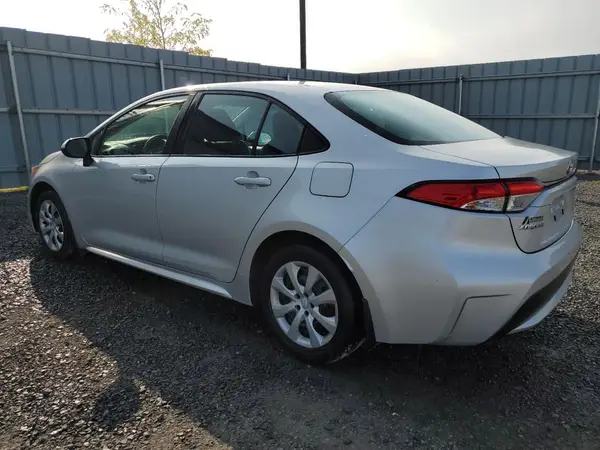 5YFBPMBE8MP204111 2021 TOYOTA COROLLA - Image 2