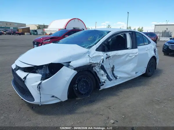 5YFBPMBE8MP263160 2021 TOYOTA COROLLA - Image 2