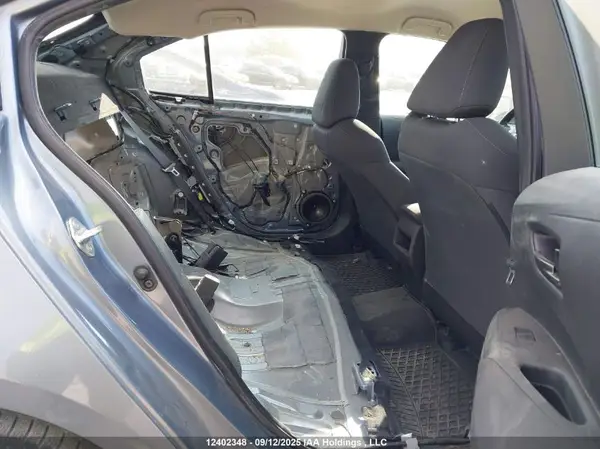 5YFBPMBE8NP289680 2022 TOYOTA COROLLA - Image 8