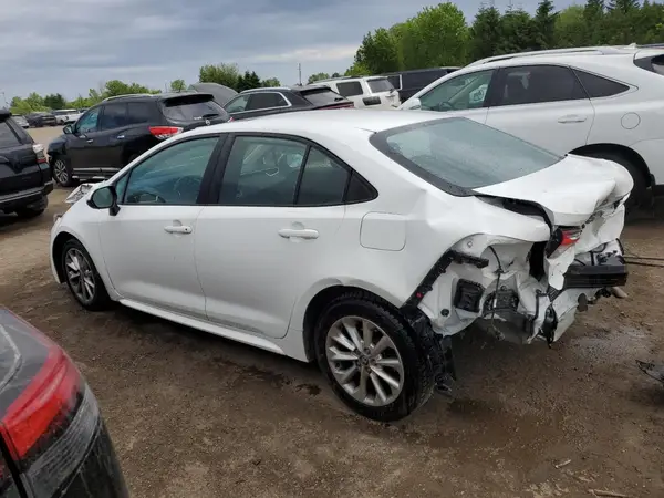 5YFBPMBE8NP306591 2022 TOYOTA COROLLA - Image 2