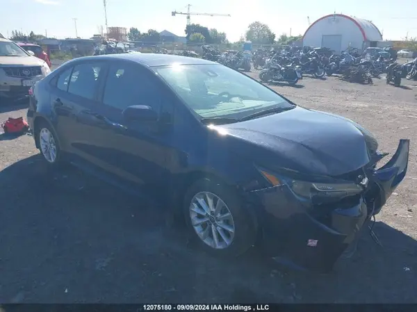5YFBPMBE8NP312875 2022 TOYOTA COROLLA - Image 1
