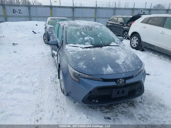 5YFBPMBE8NP316988 2022 TOYOTA COROLLA - Image 1