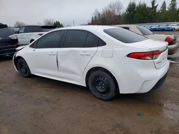 5YFBPMBE8NP323083 2022 TOYOTA COROLLA - Image 2