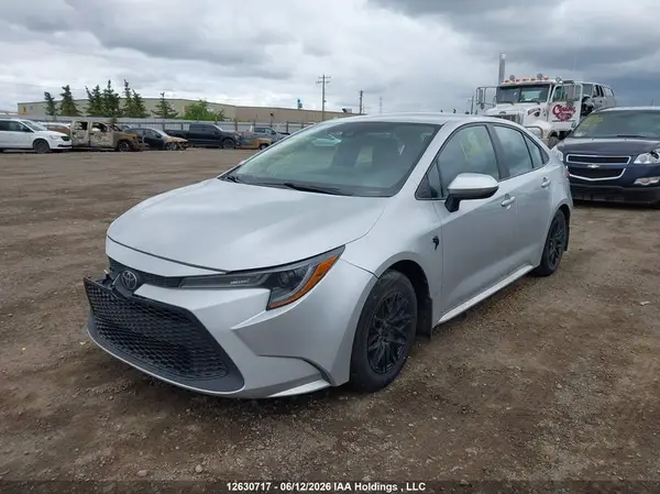 5YFBPMBE8NP342054 2022 TOYOTA COROLLA - Image 2