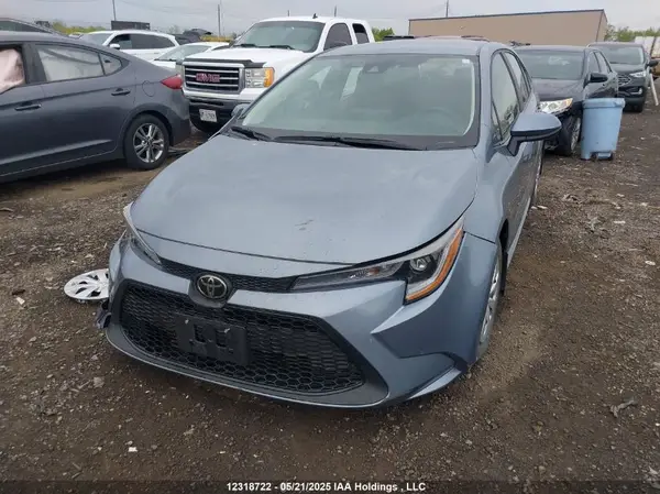 5YFBPMBE8NP377869 2022 TOYOTA COROLLA - Image 2