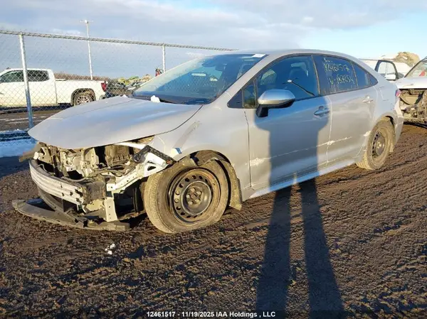 5YFBPMBE9MP187254 2021 TOYOTA COROLLA - Image 2