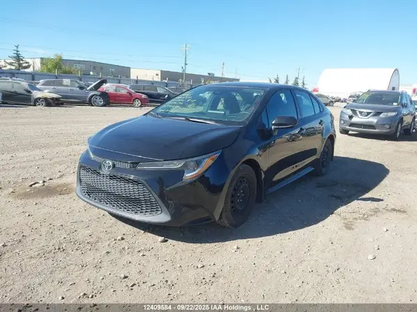 5YFBPMBE9NP272192 2022 TOYOTA COROLLA - Image 2
