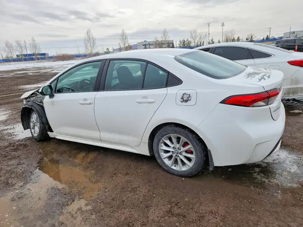 5YFBPMBE9NP287484 2022 TOYOTA COROLLA - Image 2