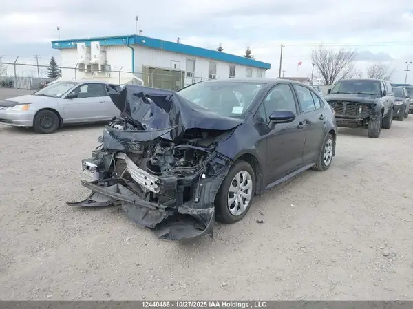 5YFBPMBE9NP341639 2022 TOYOTA COROLLA - Image 2