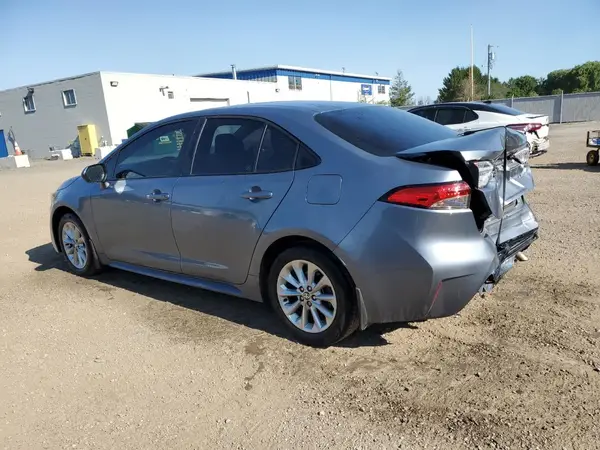 5YFBPMBE9NP379565 2022 TOYOTA COROLLA - Image 2