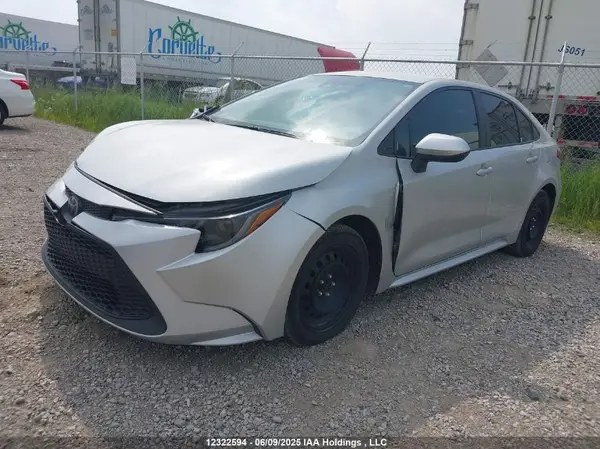 5YFBPMBEXMP215014 2021 TOYOTA COROLLA - Image 2