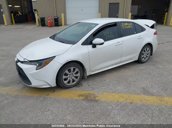 5YFBPMBEXMP256503 2021 TOYOTA COROLLA - Image 2
