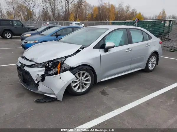 5YFBPMBEXNP304860 2022 TOYOTA COROLLA - Image 2