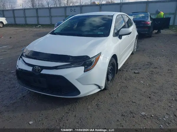 5YFBPRBE1LP141865 2020 TOYOTA COROLLA - Image 2