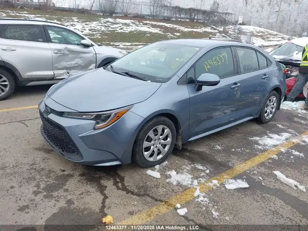5YFBPRBE2LP001131 2020 TOYOTA COROLLA - Image 2