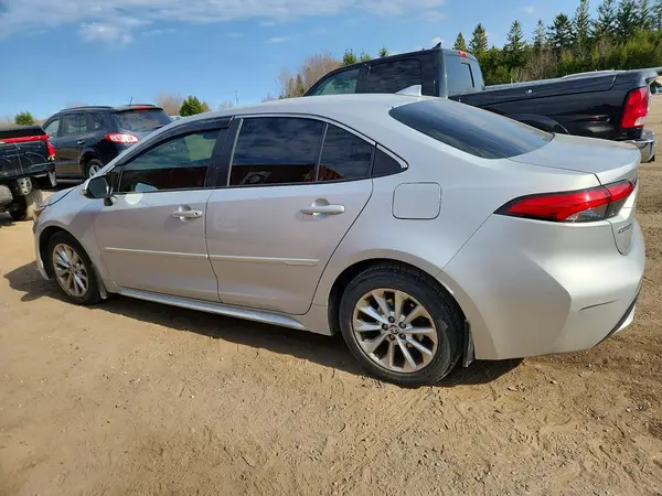 5YFBPRBE2LP002263 2020 TOYOTA COROLLA - Image 2