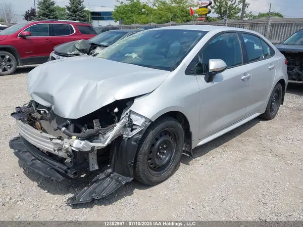 5YFBPRBE5LP111767 2020 TOYOTA COROLLA - Image 2