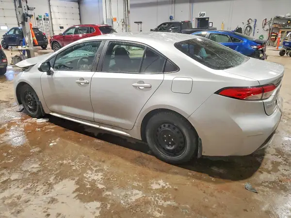 5YFBPRBE5LP137687 2020 TOYOTA COROLLA - Image 2