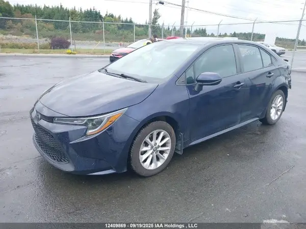5YFBPRBE8LP031203 2020 TOYOTA COROLLA - Image 2