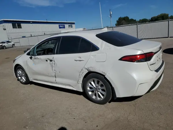5YFBPRBE8LP043853 2020 TOYOTA COROLLA - Image 2
