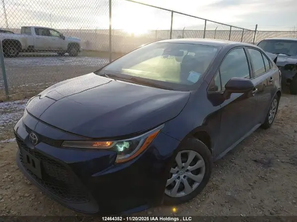 5YFBPRBE8LP081714 2020 TOYOTA COROLLA - Image 2